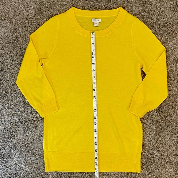 J. Crew Factory Charley 3/4 Sleeved Sweater. Yellow. 100% Merino Wool. Size XS. - Picture 5 of 6
